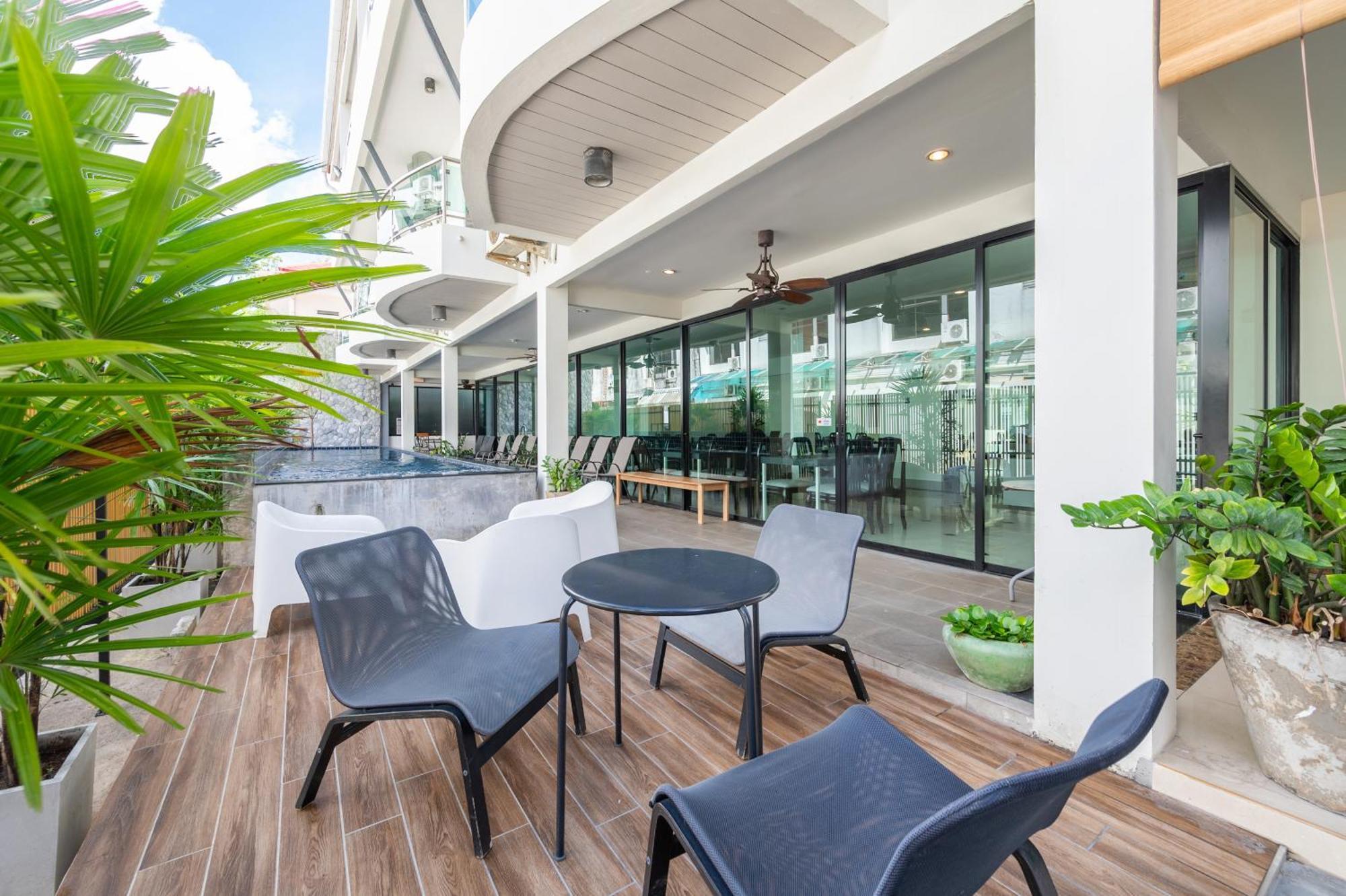 Kokotel Pattaya North Beach Exterior photo